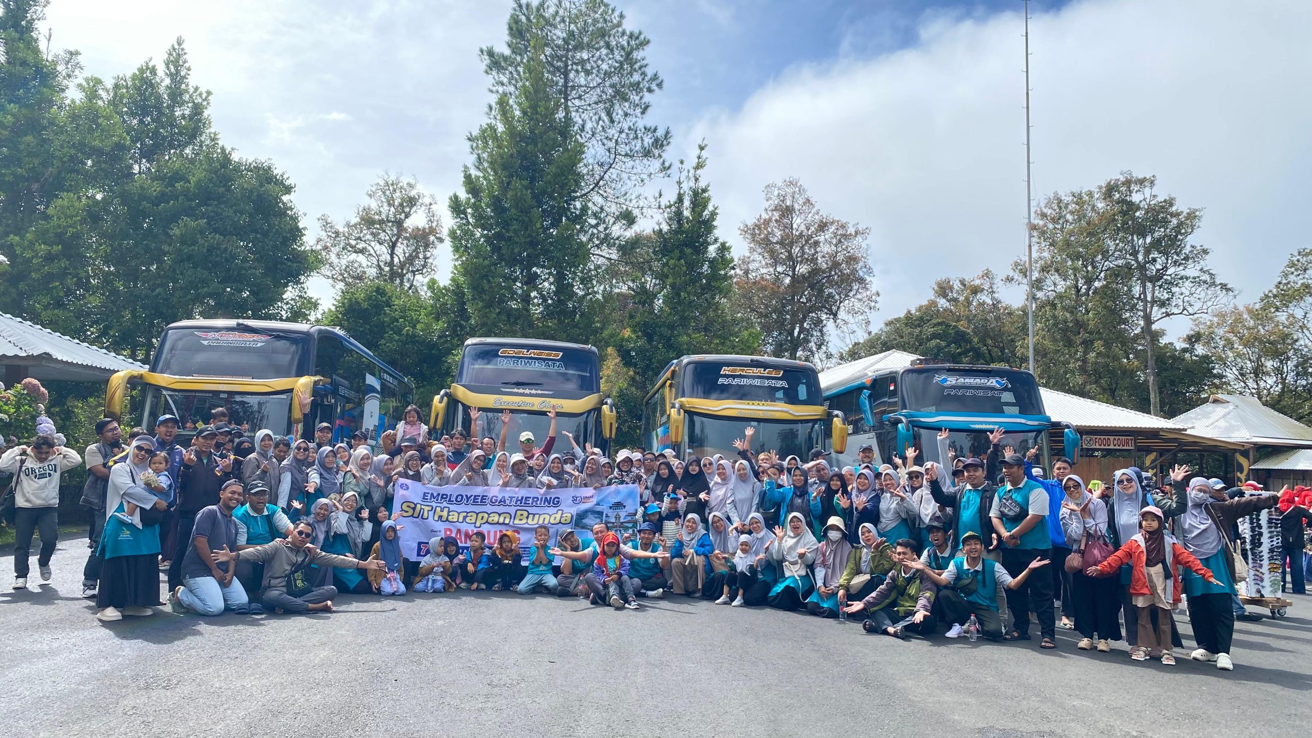 EMPLOYEE GATHERING SIT HARAPAN BUNDA TO BANDUNG