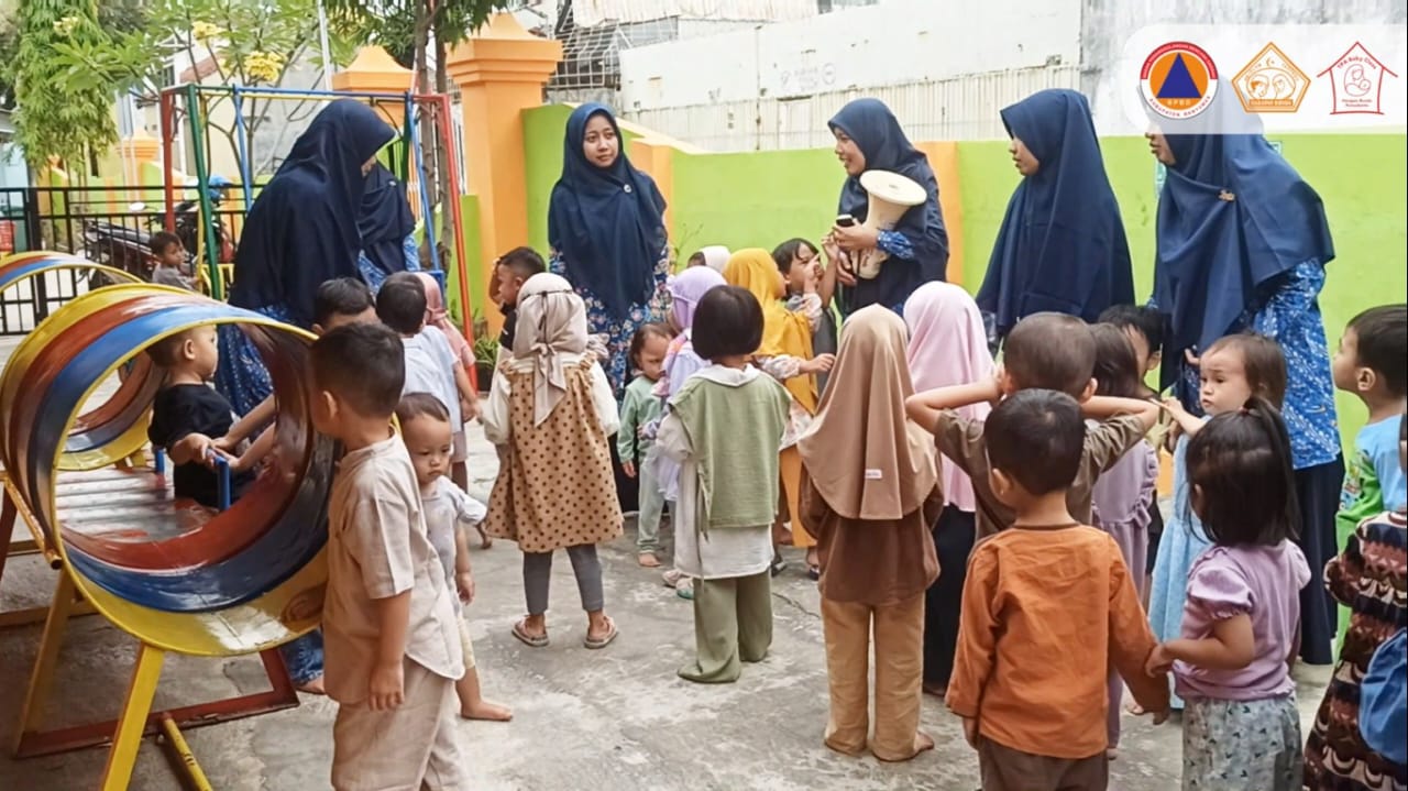 TPA Baby Class Harapan Bunda Purwokerto menggelar Edukasi dan simulasi bencana Gempa Bumi