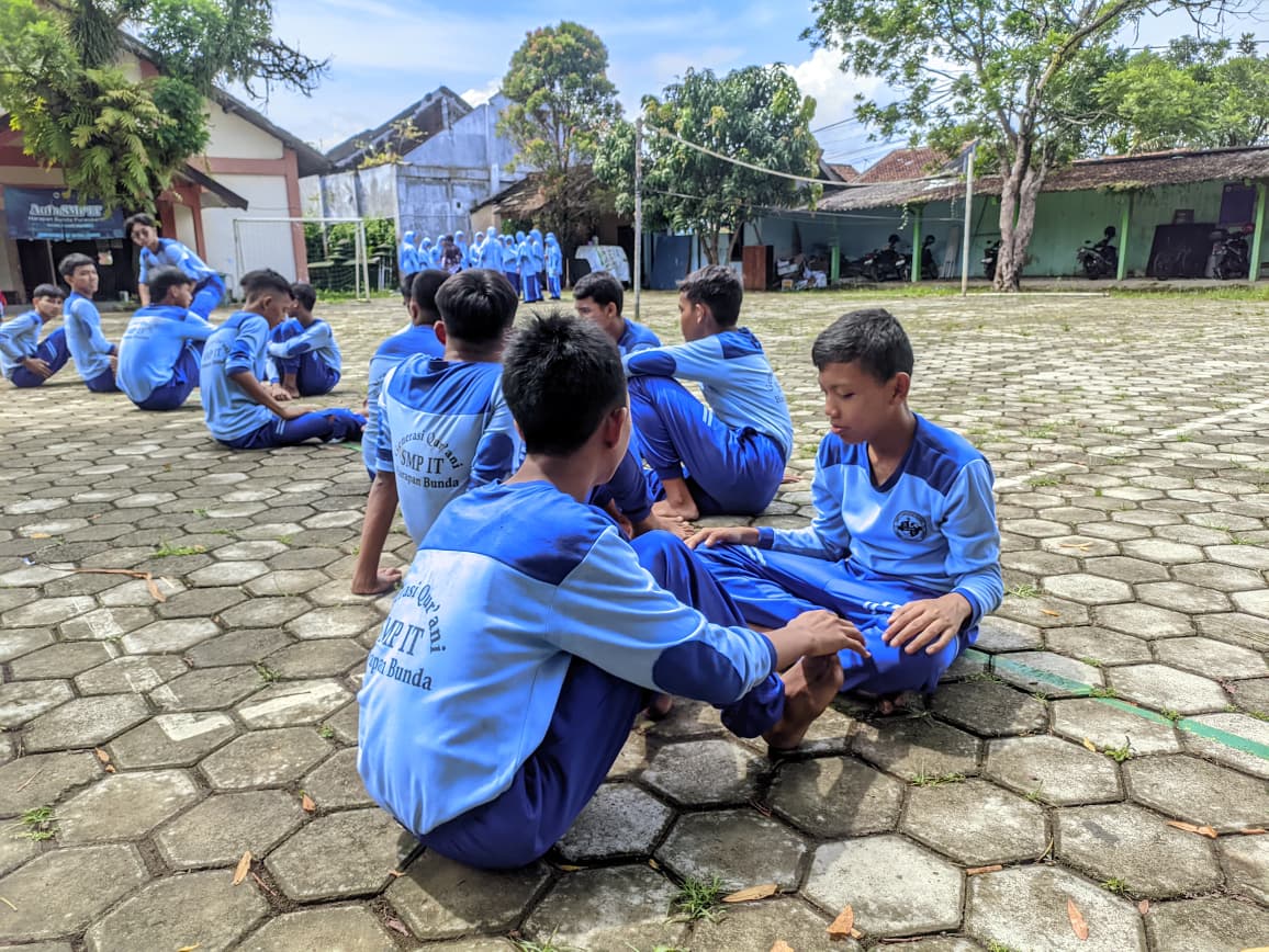 Ujian Praktik Dimulai, Siswa Kelas IX SMPIT Harapan Bunda Jalani Evaluasi Keterampilan