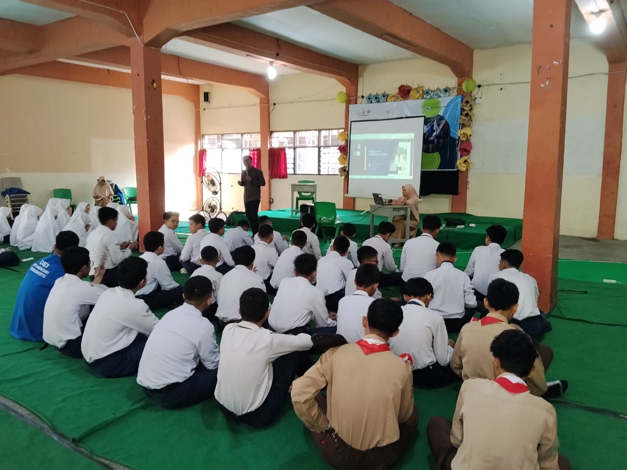 Mengawali Tahun Ajaran dengan Adaptasi dan Penguatan Karakter, SMP IT Harapan Bunda Gelar MPLS dan MPKS