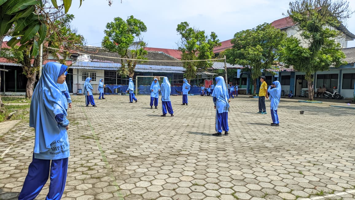 Minat Bakat SMPIT Harapan Bunda, Ruang Refresh Setiap Jumat