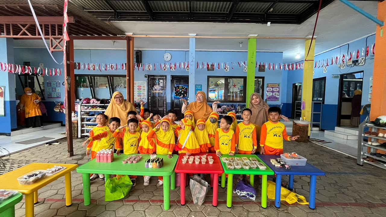Market Day Perdana TKIT Harapan Bunda: Belajar Berjualan, Berbelanja, dan Mengenal Kemandirian