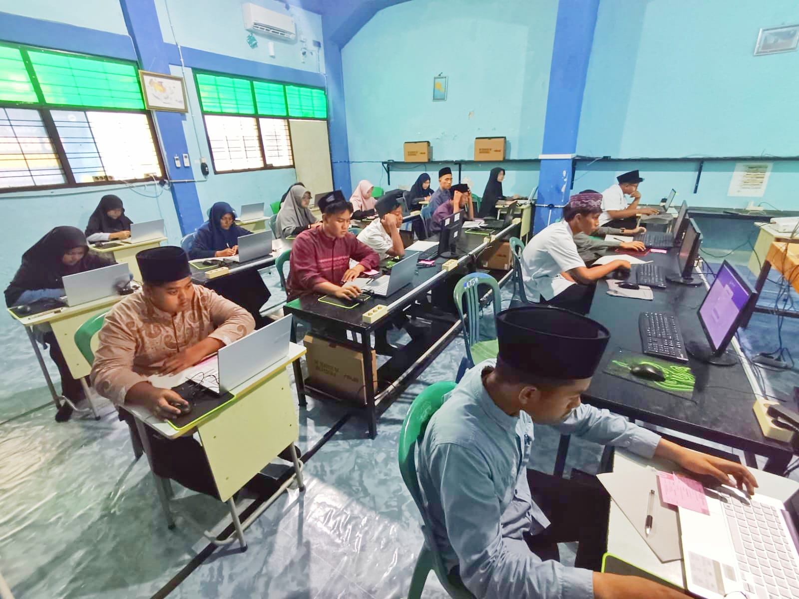 Siswa Kelas IX SMPIT Harapan Bunda Tuntaskan TKA, Belajar Mengelola Diri dan Memaknai Proses